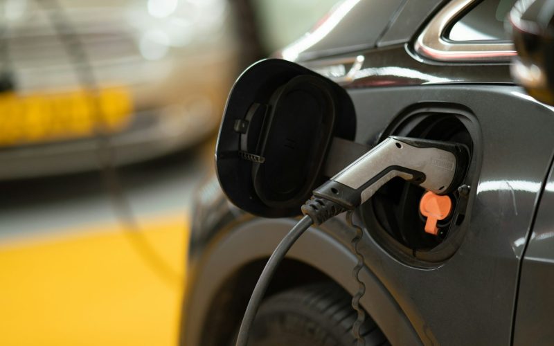Κοινωνικό leasing ηλεκτρικών: 170 εκατ. για 15.000 αυτοκίνητα – και ο λογαριασμός έρχεται από το 2028